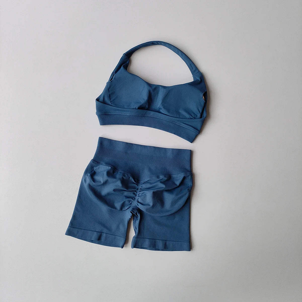 2 Pieces Yoga Suit for Women Seamless Fitness Gym Clothes Halter Sports Bra Matching Impact Shorts Workout Sets Gym Outfit