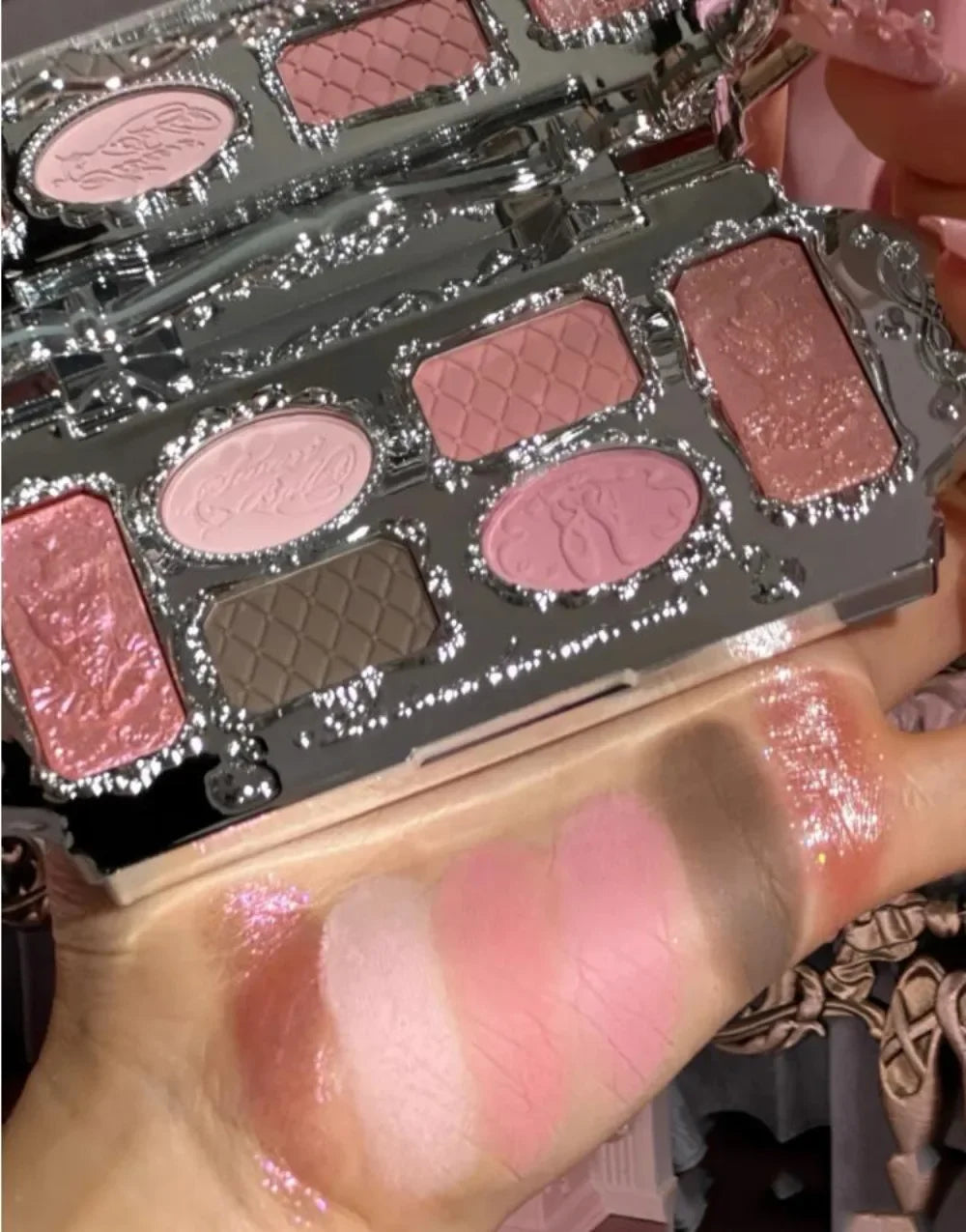 Flower Knows black Swan Ballet Eyeshadow Palette Matte Fine Shimmer Pearl Face Palette 6 Colour Glitter Eye Shadow